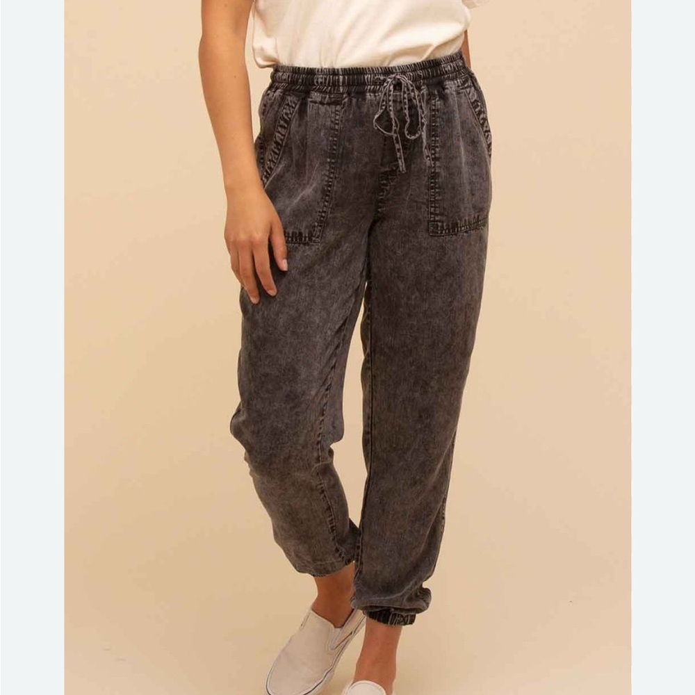 Thread & Supply Joggers | Black Graphite Mineral Wash